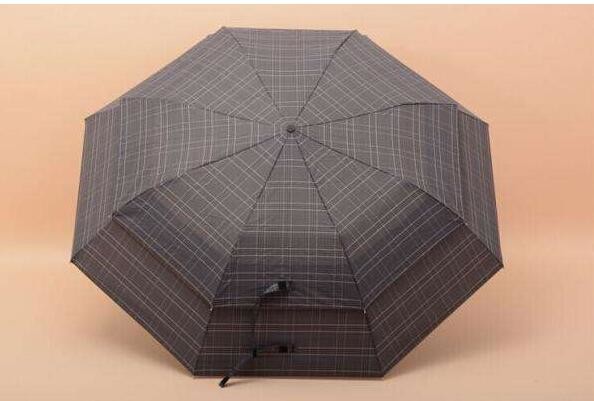 Wholesale Plaid Folding Golf Umbrella , Large Vented Golf Umbrella 190T Print Pongee Fabric from china suppliers