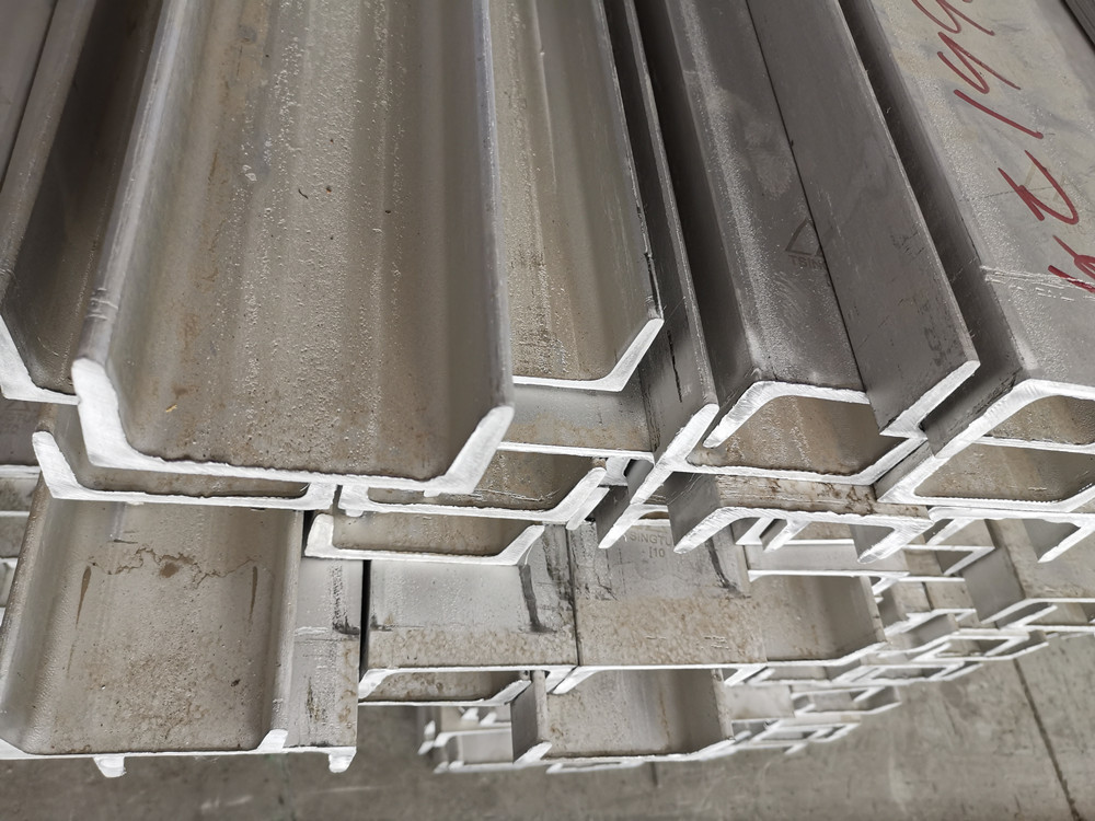 Wholesale Ss304 Stainless Steel U Channel Hot Rolled 6m Length from china suppliers