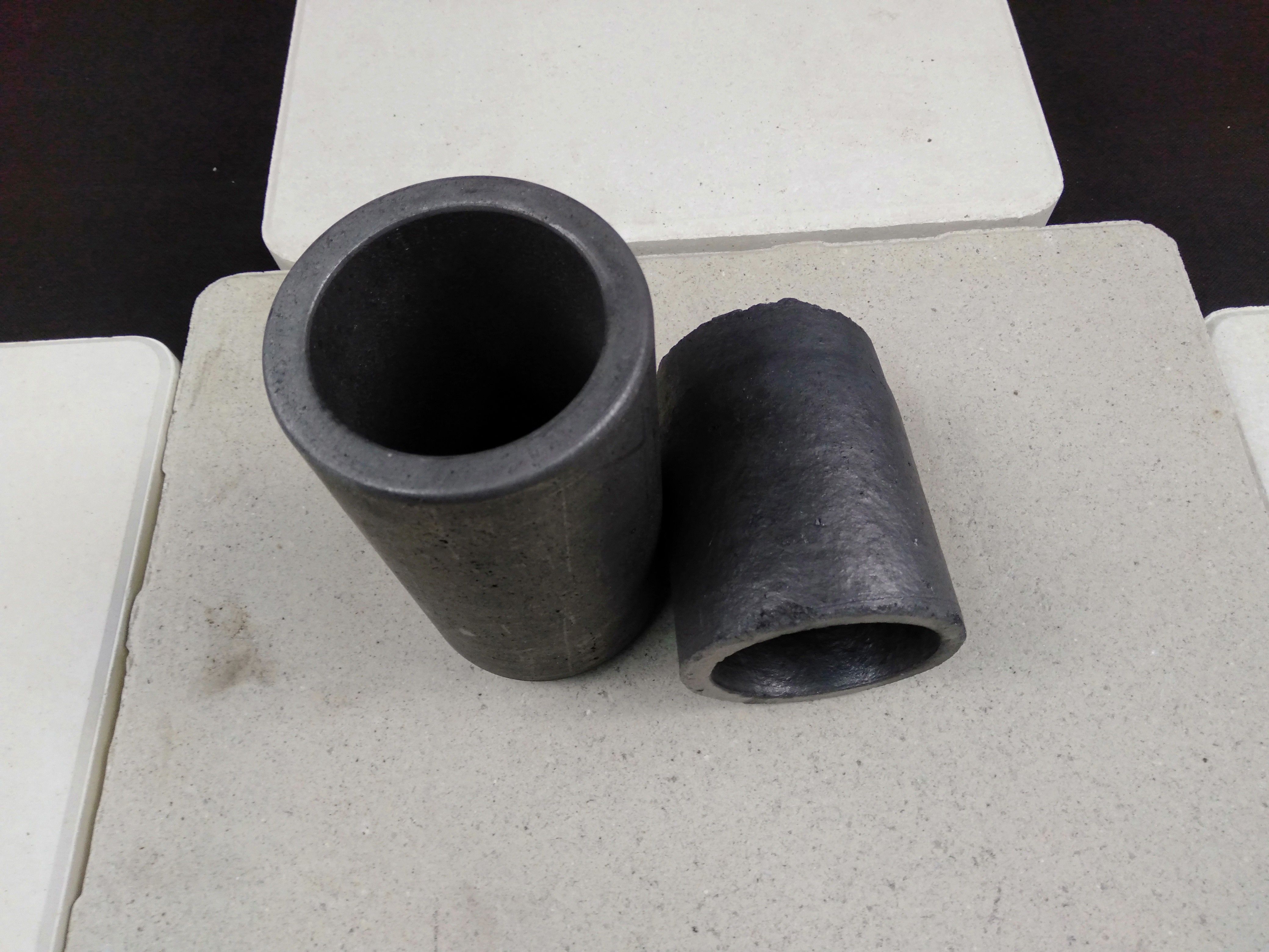 Wholesale Artificial Graphite Furnace Aluminum Melting Crucible High Temperature Resistance from china suppliers