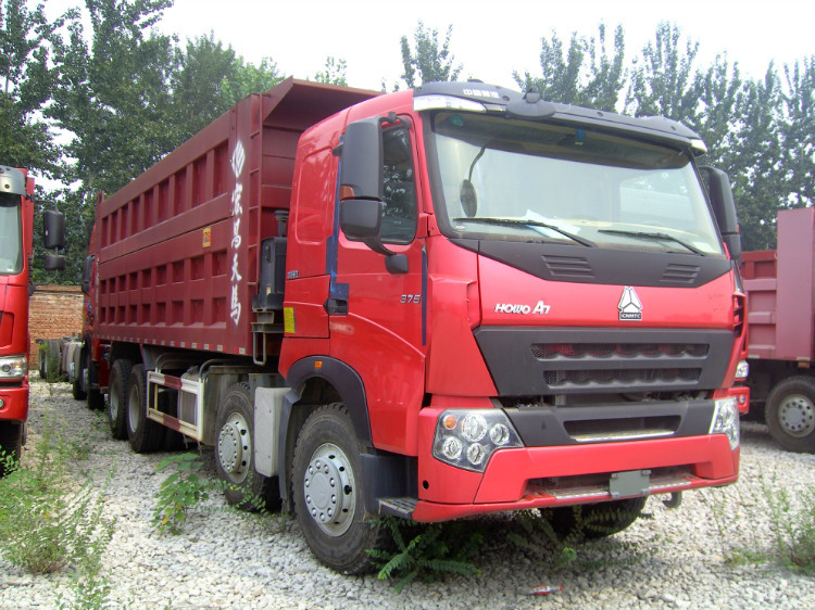 Quality 420 hp A7 8x4 Dump Tipper Truck / 4 axle dump truck with A7-W Cabin for sale