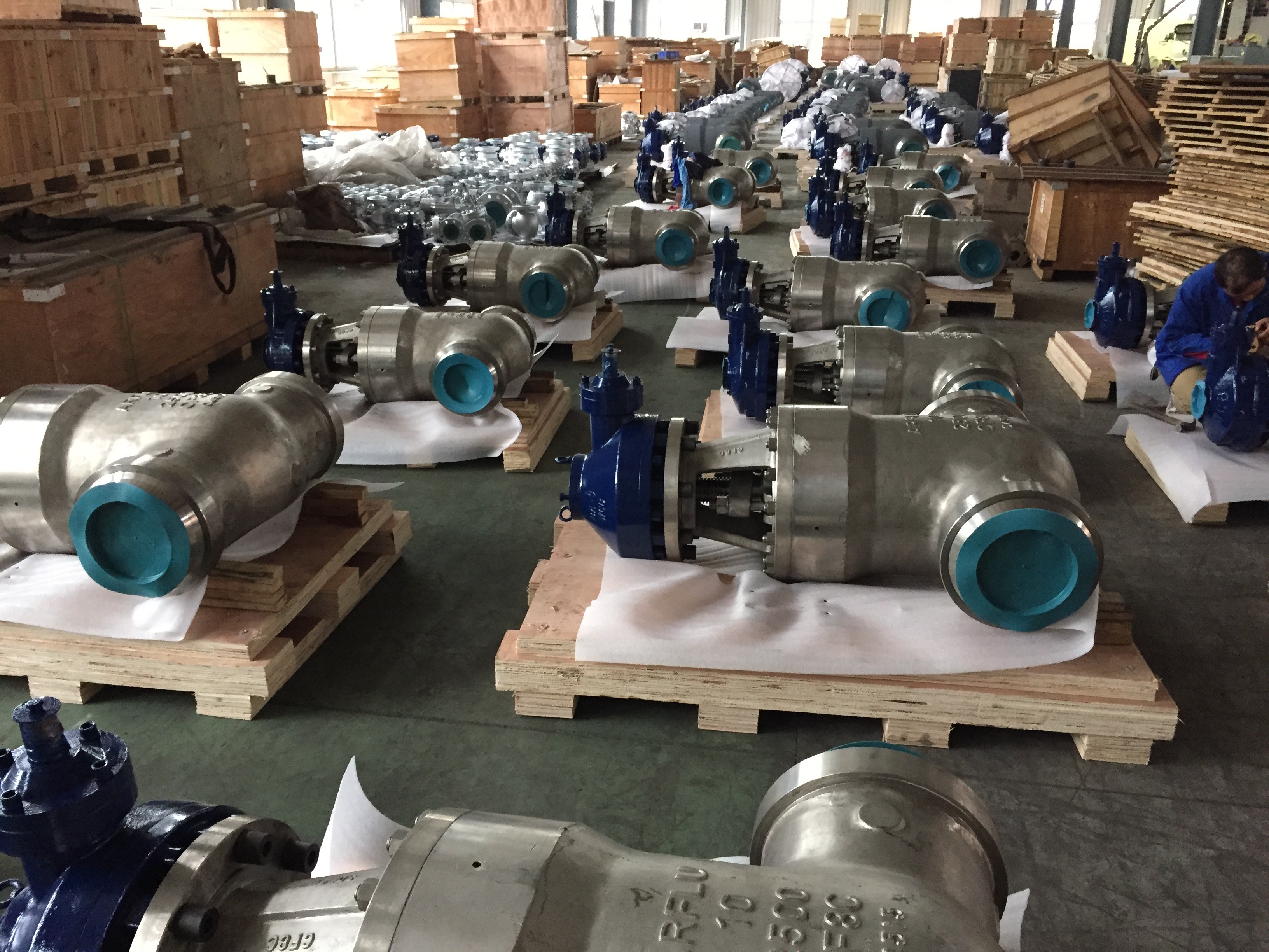Wholesale PSB 2500lb API 600 Gate Valve , Pressure Seal Bonnet 10 Inch Gate Valve CF8C Body from china suppliers