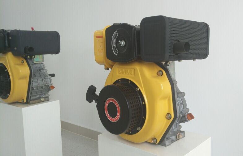 Wholesale 337cc Displacement  Lightweight Small Diesel Engine , Forced Air Cooled Engine from china suppliers