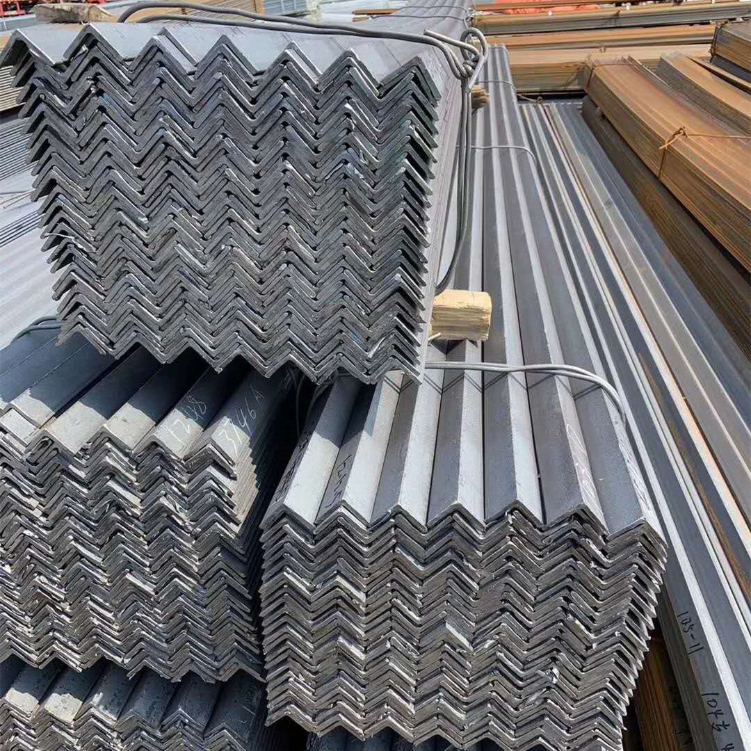 Wholesale Astm A36 S235jr S355j2 Galvanized Angle Bar 80*80*8mm from china suppliers