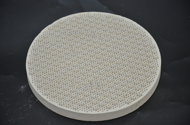 Wholesale Refractory Gas Heater Ceramic Plates , Round Porous Ceramic BBQ Hot Plates from china suppliers