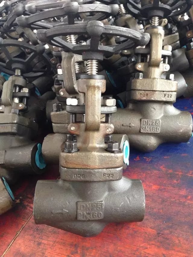 Wholesale API602 FORGED STEEL VALVE GATE VALVE  A105  LF2 F316,F304L,F316L  integral flange RF RTJ from china suppliers