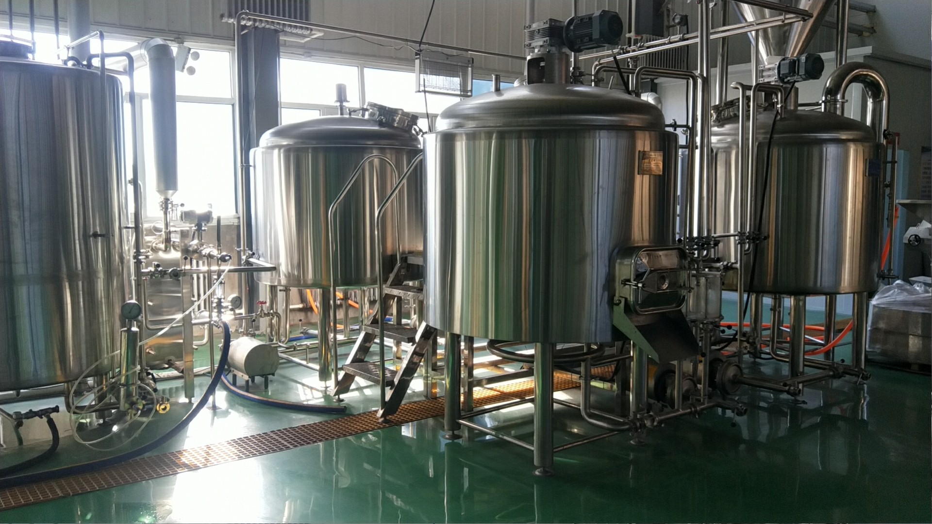 Wholesale Fermenting equipment beer brewing system for micro brewery and beer plant from china suppliers