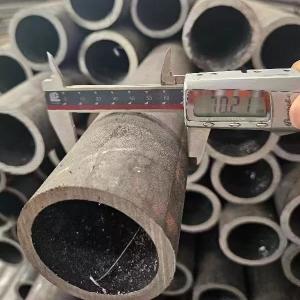 China Circular Hollow Section Hot Rolled Steel Tubing Black Finish For Superior Strength on sale