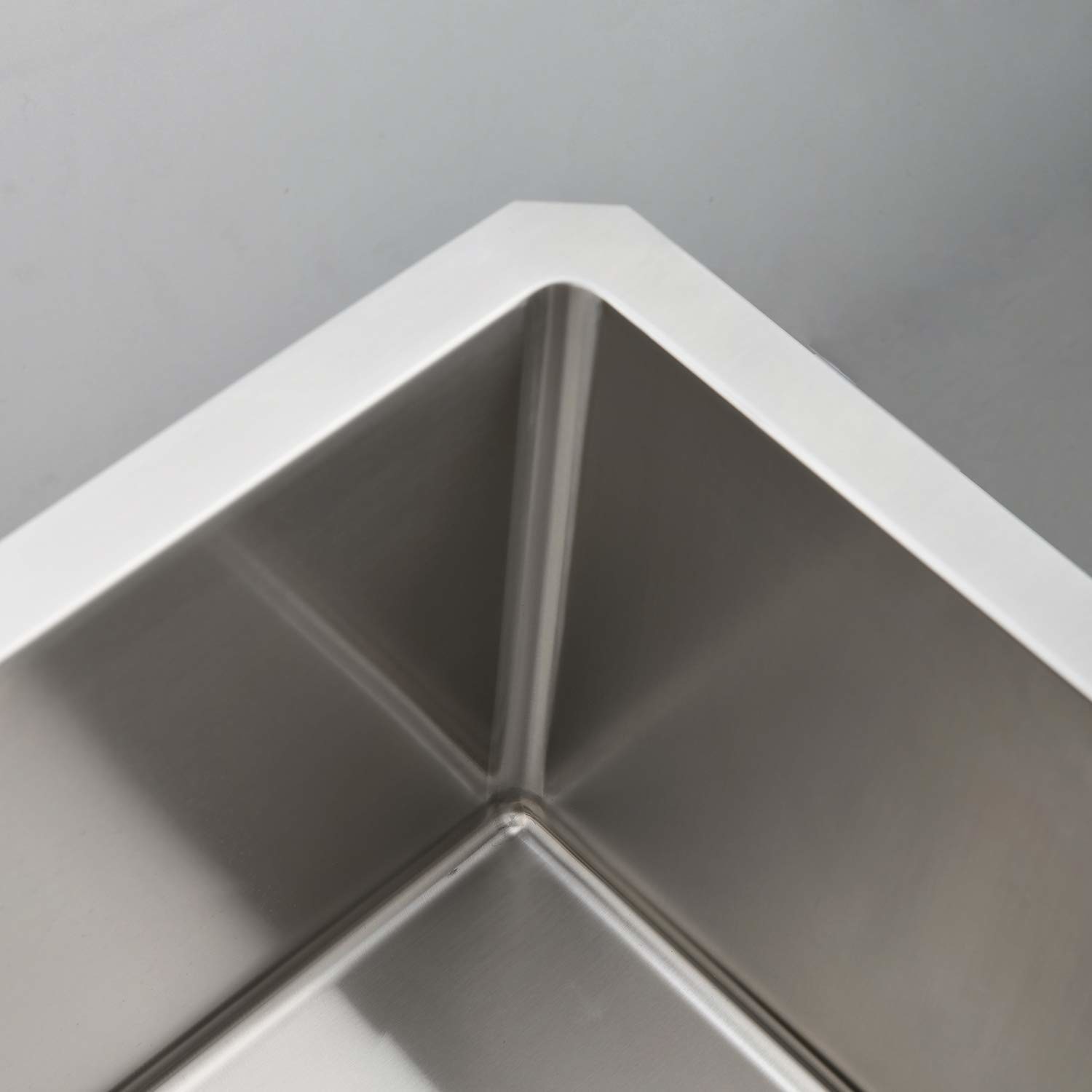 18 Gauge Undermount Sink 304 Stainless Steel Kitchen Sink with Drain Board