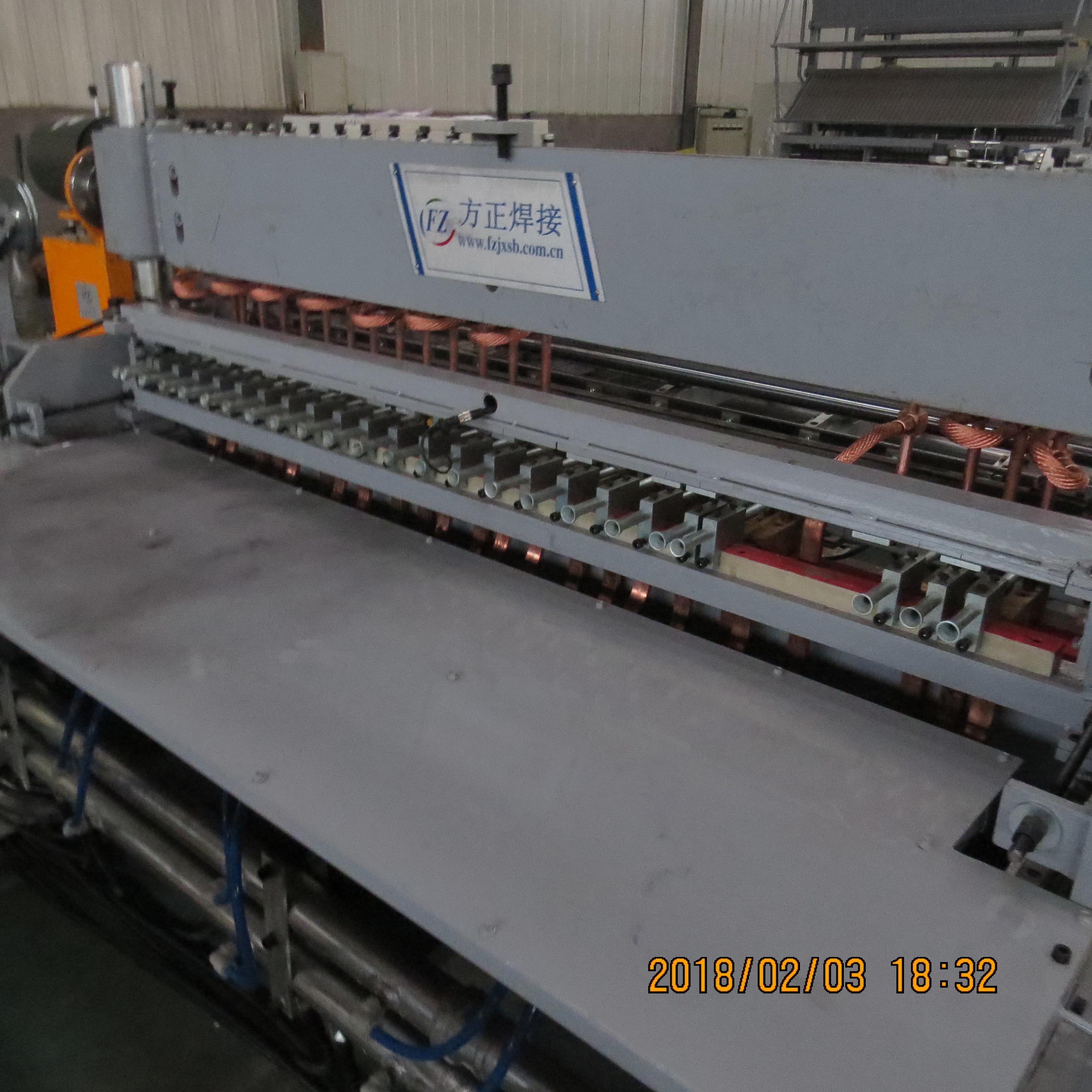 Customized Dia 1.5-3mm Gi Net Making Machine Mesh Hole 25x25mm