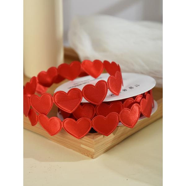 1.5cm*9m 2.5cm*9m Heart Shape Valentine's Day Polyester Gift Ribbon For Luxury Gift Packaging