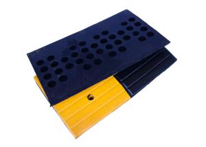 Turkey Yellow Black Plastic Recycled Road Speed Bump