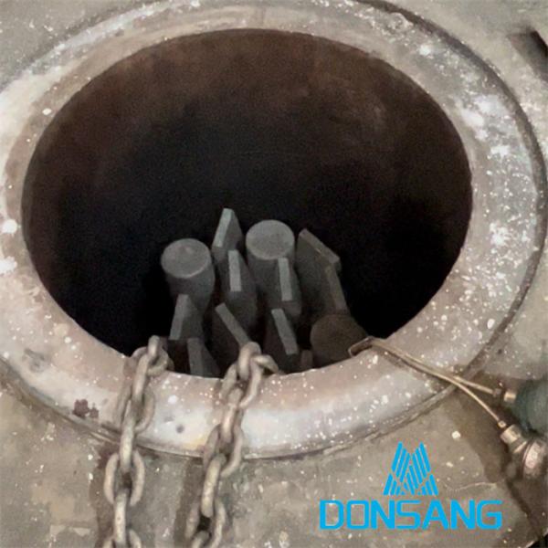 HB20G 135mm Diameter Chisel Wedge Rock Breaker Chisel Types DS8C