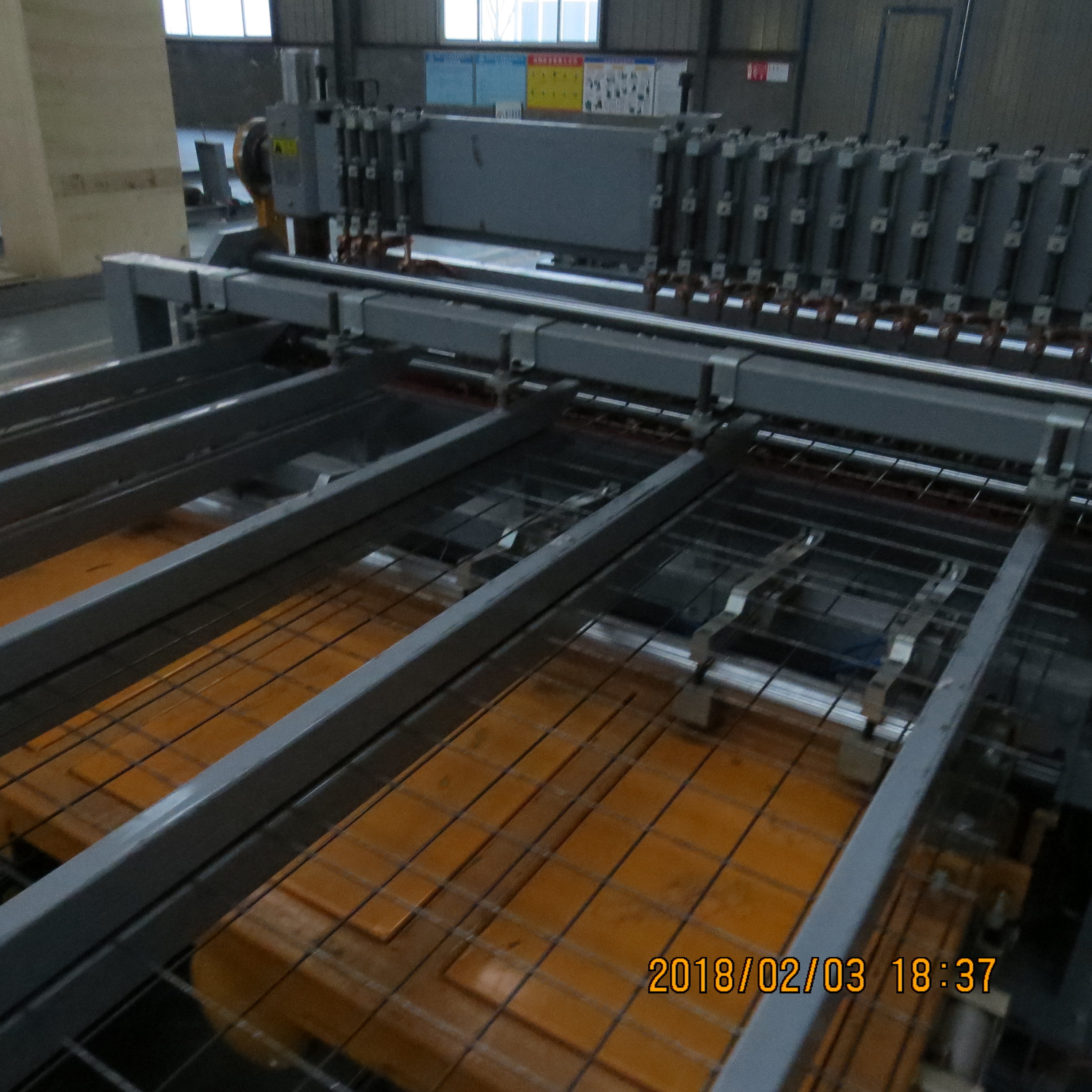 Customized Wire Mesh Welding Machine Digital Control For Bird Cage Mesh