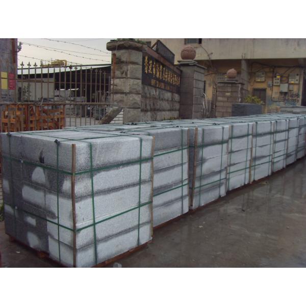 Granite stone block paving grey kerbs curbstone flamed sawn cut