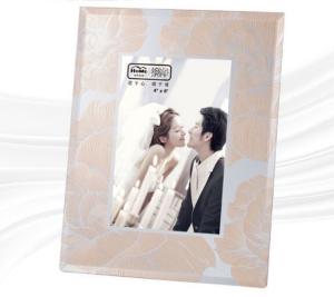 Rectangular Litter Glass Photo Frame Different Size Available High Hardness