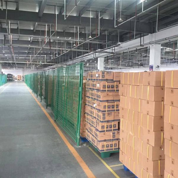 Slip Resistant White Trouser Hangers Guard , Metal Mens Trouser Hangers