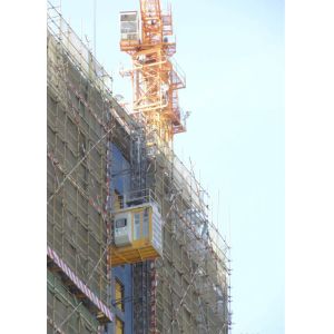Medium Speed Construction 2 Tons Personnel And Materials Hoist