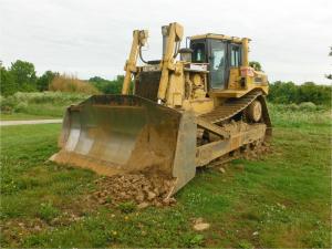 Wholesale Year 2003 Second Hand Bulldozers , Caterpillar D8R Mini Crawler Dozer For Sale  from china suppliers