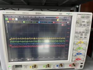 Infinium Agilent Keysight MSO9404A Mixed Signal Oscilloscope 4GHz with 15'' XGA display