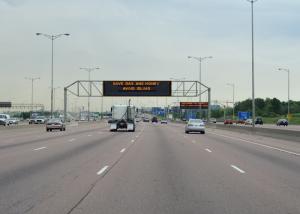 China P25 4R2G Programable Led Sign , Outdoor Electronic Display Boards For Highway Three Lane on sale