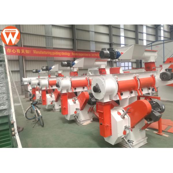 Ring Die Φ250MM Poultry Feed Production Machines 1.5 - 2.5t/H Capacity