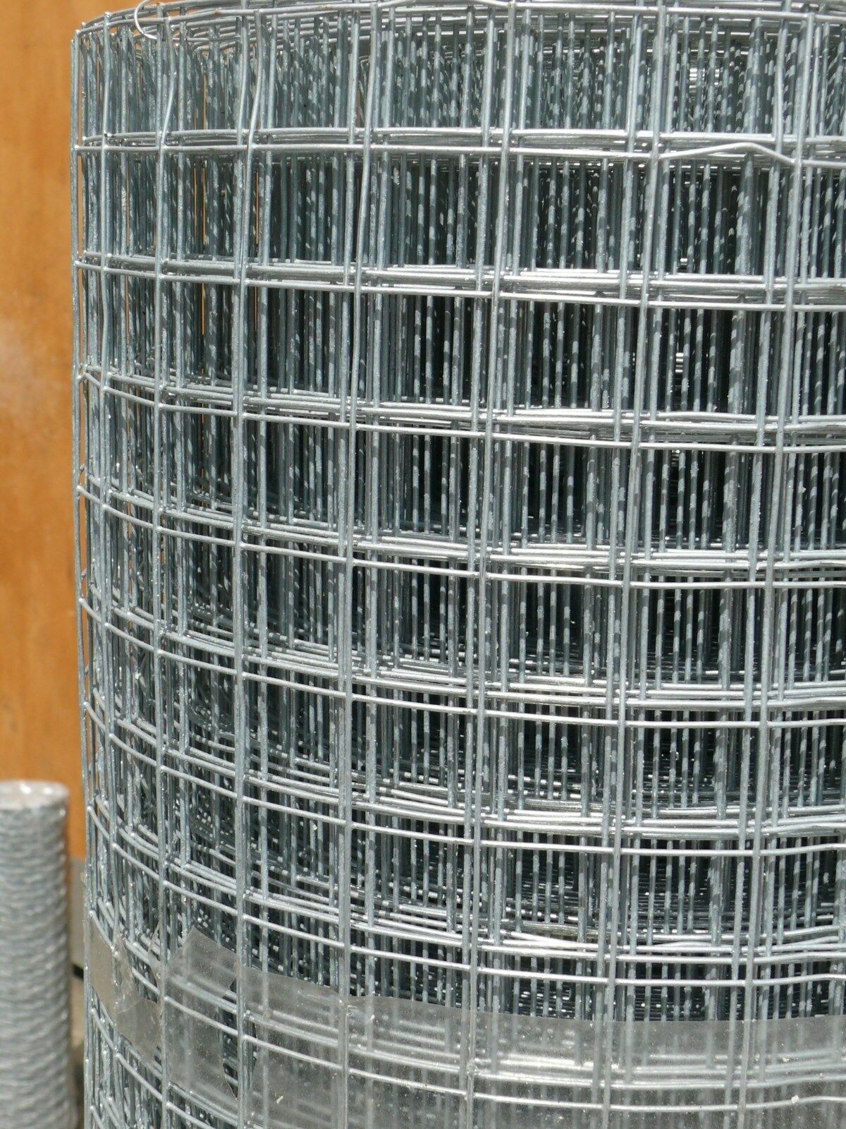 Leveled Mesh Surface Welded 1"X1" Chicken Mesh Fence