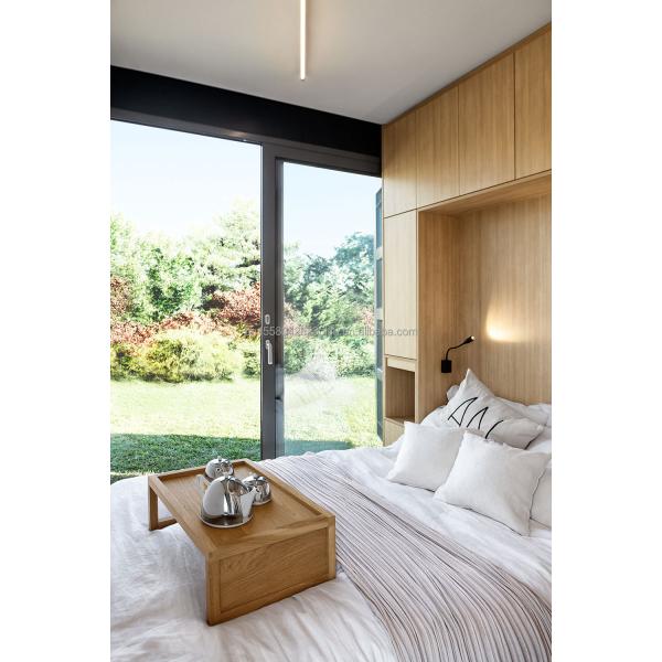 Galvanized Steel Square Tubes 20ft Container Store Wood Grain Metal Frame Flat Packaging Mobile House Direct Clothing Store