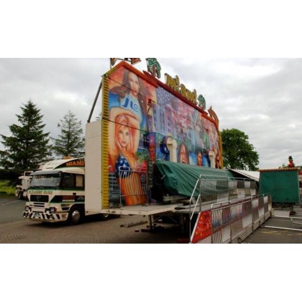 Anti Rust Paint Trailer Mounted Rides With 5-6 Layers FRP And GB Steel Material