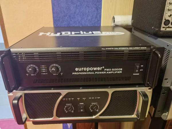 Quality High-Performance Professional Power Amplifier 2X600W Class AB With LED Indicators Sound for sale