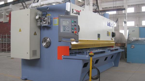 Moveable Control Panel Hydraulic Bending Machine / Hydraulic Guillotine Shearing