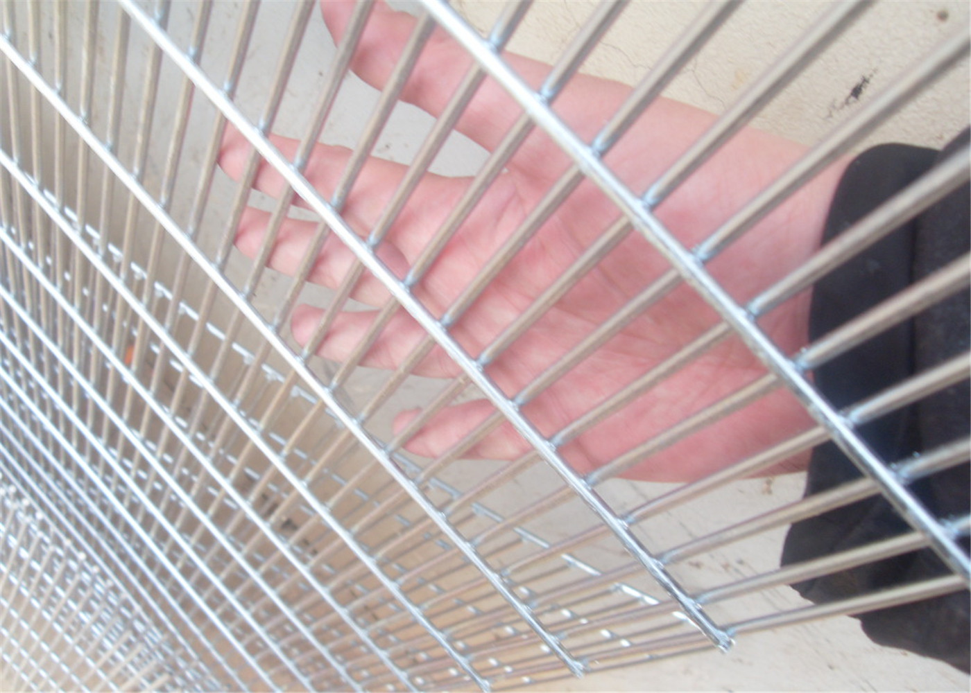 Affordable Galvanized Anti Climb Metal 3 Wave Bends 358 Security Wire Mesh Fence With Barbed Wire
