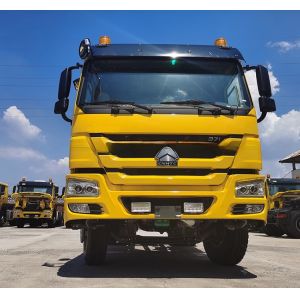 450HP 600L Fuel Tank Left Euro 2 Semi Trailer 6X4 Heavy Truck Tractor Head