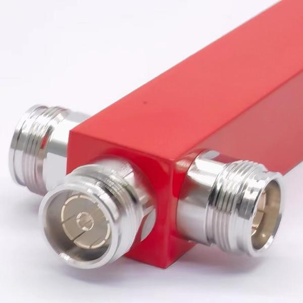 Ultra Wideband 3 Way Low Pim Reactive High Power Splitter 350-3800MHz 4.3-10 F