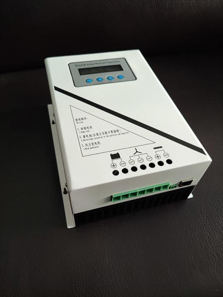 Quality 24V 48V 1000W MPPT Wind Charge Controller LCD Display Mppt Hybrid Controller for sale