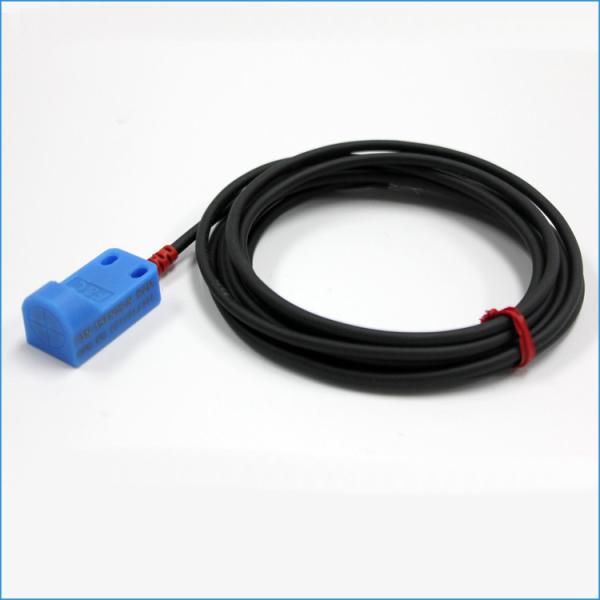 Quality Vertical Iron Detector Inductive Proximity Sensor DC 3 wire 5mm Approach Switch for sale