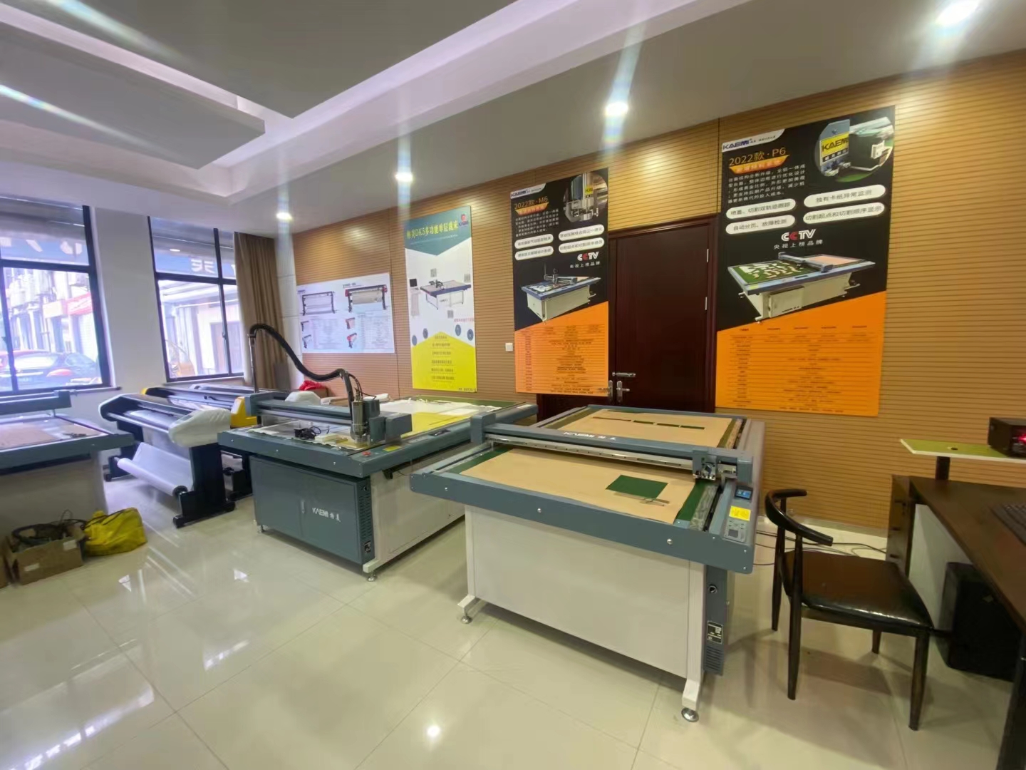 Network Port 120 SQM/H Speed Inkjet Printing Plotter With Super 350ml Big Ink Tank
