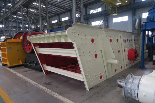 Quality Mining 220V Horizontal Vibrating Screen 3YK2160 Multi Layers Vibro Screening Machine for sale