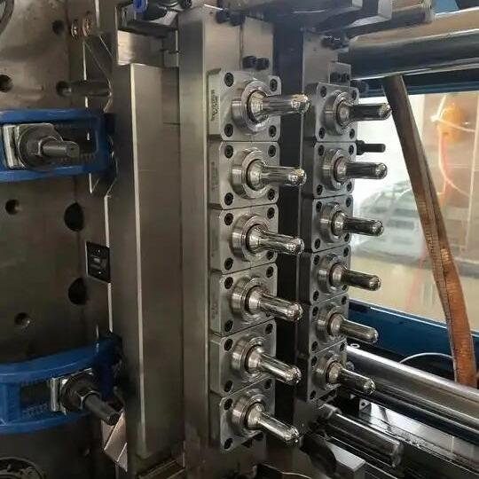 Quality Custom PET Plastic Preform Injection Mold Parts Abs/Pp/Pc/Pa66/Pvc for sale
