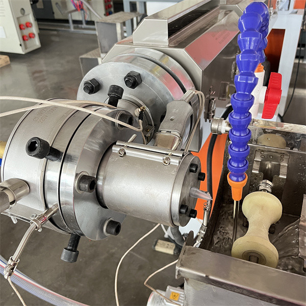 High Pressure Customized PVC Pipe Production Line / Soft PVC Garden Pipe Machine