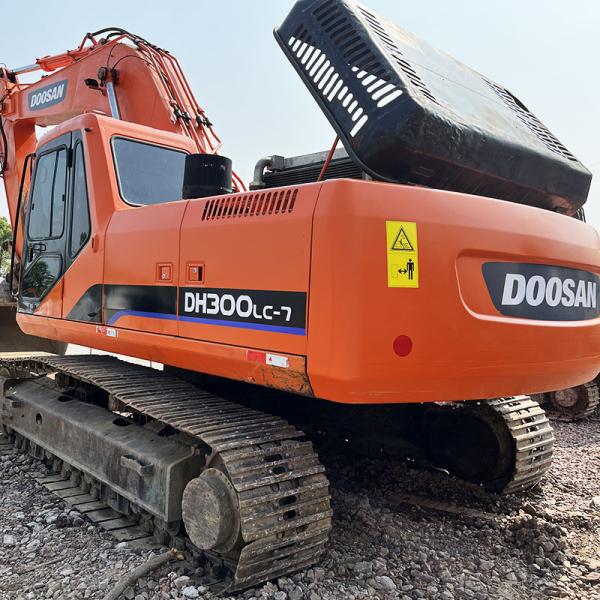 Doosan DH300LC-7 Used Hydraulic Excavators Heavy Duty 30 Ton