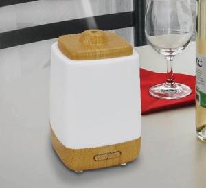 China 200ml Capacity Aromatherapy Essential Oil Diffuser Humidistat Humidity Control on sale
