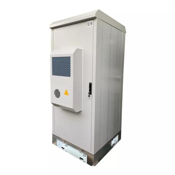 Outdoor Telecom Equipment Weatherproof Data Cabinets 18U 22U 32U