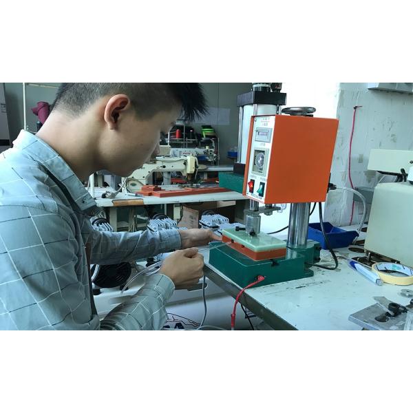 C906 Wholesale Usb Rechargeable Led Nylon Webbing Silicone Dog Collar