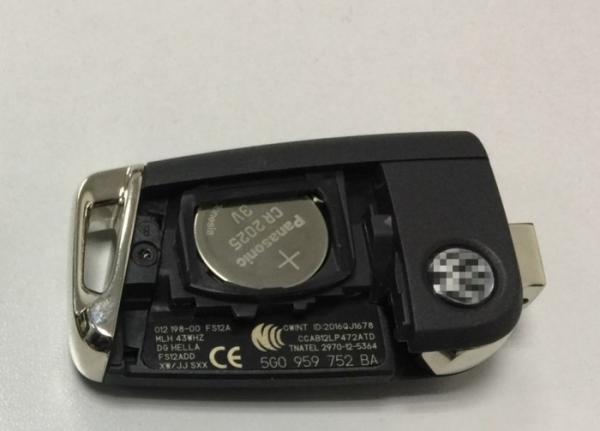 Quality 5G0 959 752 BA VW Flip Key Fob Case , Black Color 3 Button VW Golf Key Fob for sale