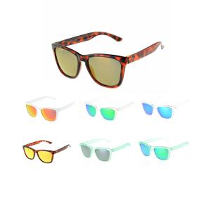 China Fashion Full Frame Sunglasses Women Retro Light Weight With Uv400 on sale