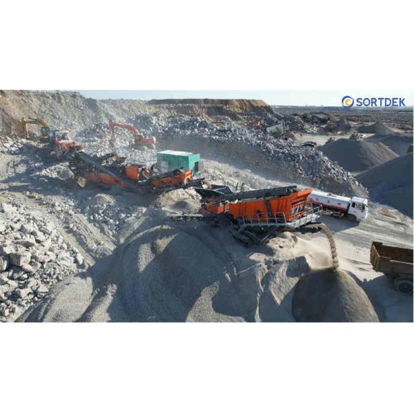 Crawler Mobile Screen Machine With Three Layer Screen Design