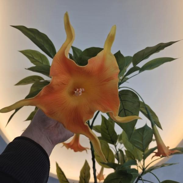 Insect Resistant Lifelike Artificial Plants Artificial Datura Tree For Home Decor