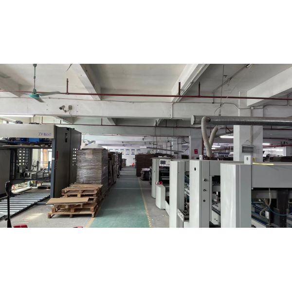 Luxury Cosmetic Gift Set Box for Woman Men Kids Perfume Kit Custom Logo Drawer Type