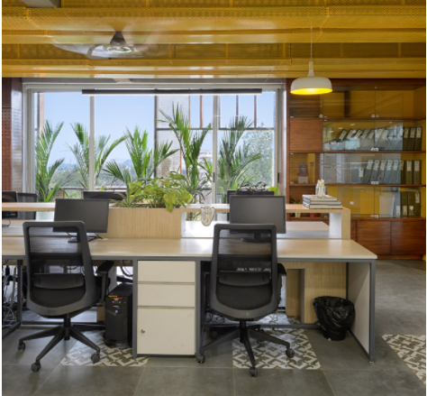 Hotel Large Power Flake Ice Making Machine with Advanced LCD Panel and 465kg Yield