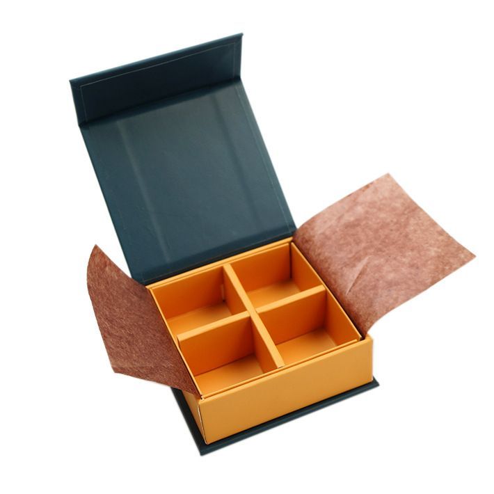 Mother&prime;s Day Valentine&prime;s Day Birthday Custom Gift Paper Box China Rigid Packaging Storage Boxes for Chocolate Candy Cookie Sweet Food with Cardboard Insert
